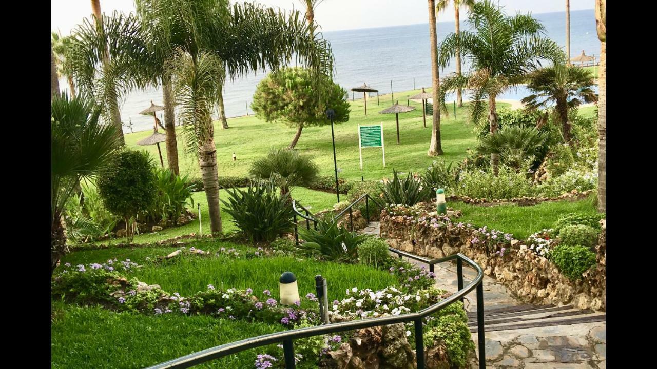 Mi Capricho C16 Beachfront Apartment Sitio de Calahonda Exterior photo