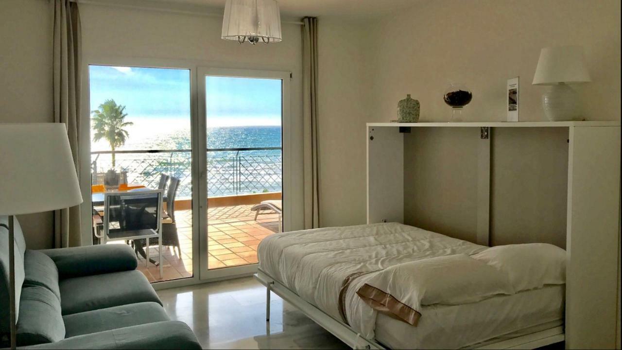 Mi Capricho C16 Beachfront Apartment Sitio de Calahonda Exterior photo
